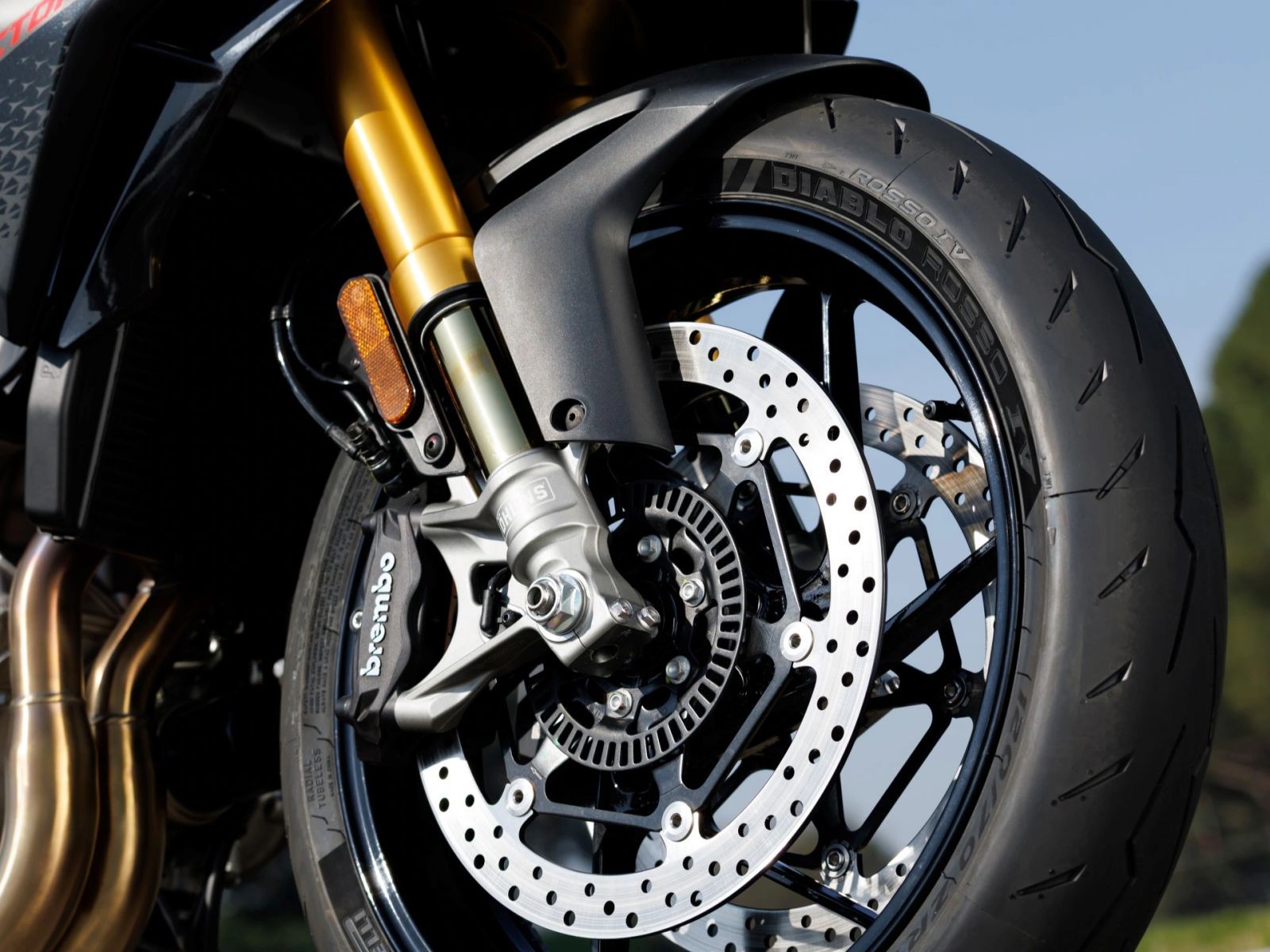 Мотоцикл APRILIA Tuono 660 Factory (DARK BANSHEE) 2026